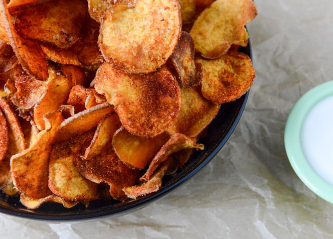Homemade BBQ Sweet Potato Chips I howsweeteats.com Homemade BBQ Sweet Potato Chips I howsweeteats.com