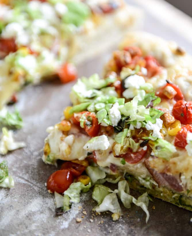 BLT Pizza with Grilled Corn + Crumbled Feta I howsweeteats.com BLT Pizza with Grilled Corn + Crumbled Feta I howsweeteats.com