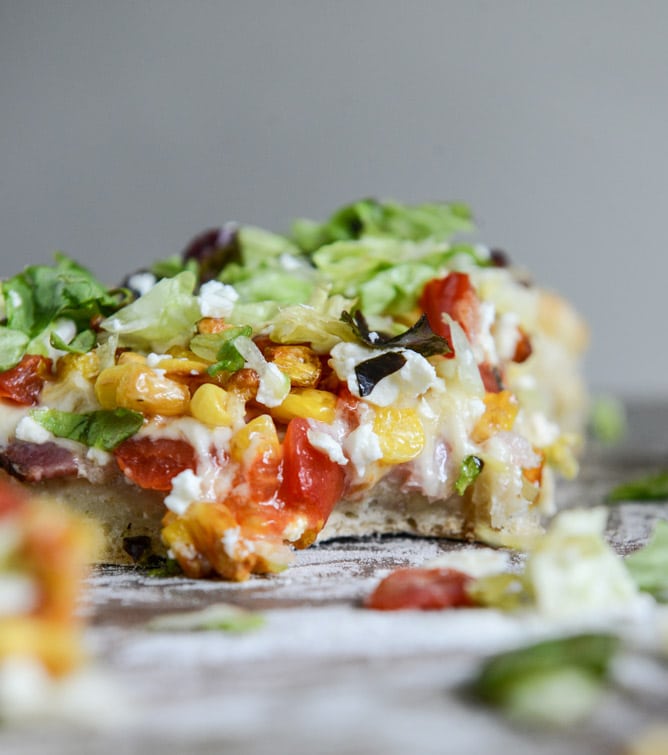 BLT Pizza with Grilled Corn + Crumbled Feta I howsweeteats.com BLT Pizza with Grilled Corn + Crumbled Feta I howsweeteats.com