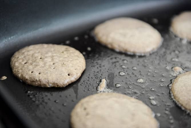 Mini Buckwheat Bacon Pancakes with Bourbon Syrup I howsweeteats.com Mini Buckwheat Bacon Pancakes with Bourbon Syrup I howsweeteats.com
