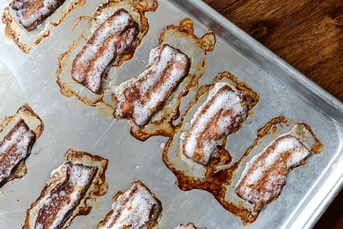 Breakfast Burgers with Maple Aioli I howsweeteats.com Breakfast Burgers with Maple Aioli I howsweeteats.com