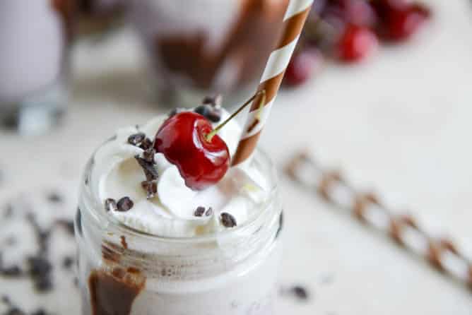 Roasted Cherry Bourbon Milkshakes with Hot Fudge I howsweeteats.com Roasted Cherry Bourbon Milkshakes with Hot Fudge I howsweeteats.com