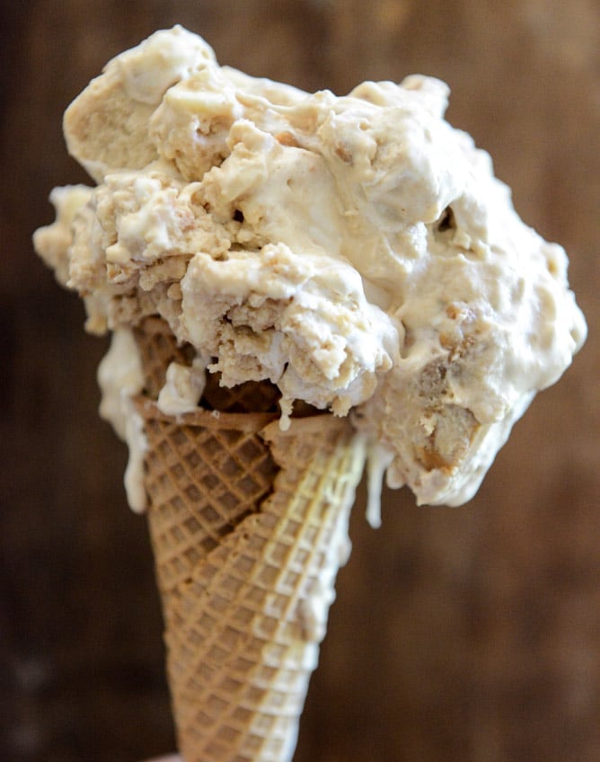 Fluffernutter Chip Ice Cream I howsweeteats.com Fluffernutter Chip Ice Cream I howsweeteats.com