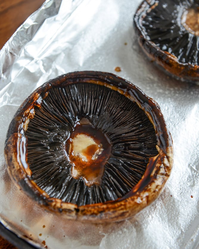 Mac + Cheese Stuffed Brown Sugar Balsamic Portobellos I howsweetetas.com Mac + Cheese Stuffed Brown Sugar Balsamic Portobellos I howsweetetas.com