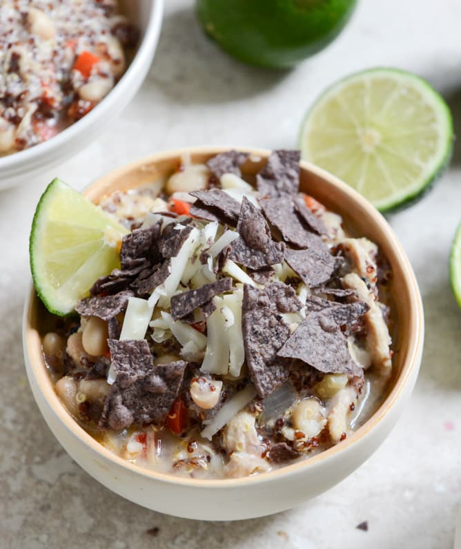 White Chicken Quinoa Chili I howsweeteats.com White Chicken Quinoa Chili I howsweeteats.com