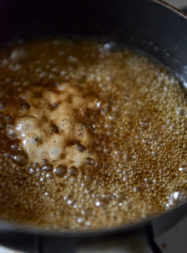 Cider Boubon Apple Pie with Oatmeal Cookie Crumble I howsweeteats.com Cider Boubon Apple Pie with Oatmeal Cookie Crumble I howsweeteats.com