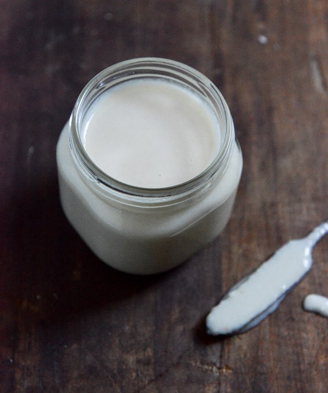 Homemade Chocolate Chip Coconut Butter I howsweeteats.com Homemade Chocolate Chip Coconut Butter I howsweeteats.com