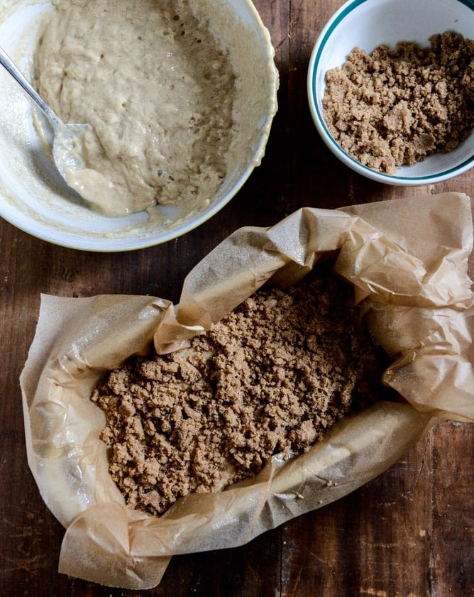 Pomegranate Molasses Coffee Cake I howsweeteats.com Pomegranate Molasses Coffee Cake I howsweeteats.com