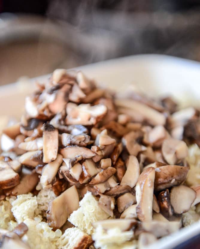 Pretzel Bread Quinoa Stuffing with Garlic Butter Mushrooms I howsweeteats.com Pretzel Bread Quinoa Stuffing with Garlic Butter Mushrooms I howsweeteats.com