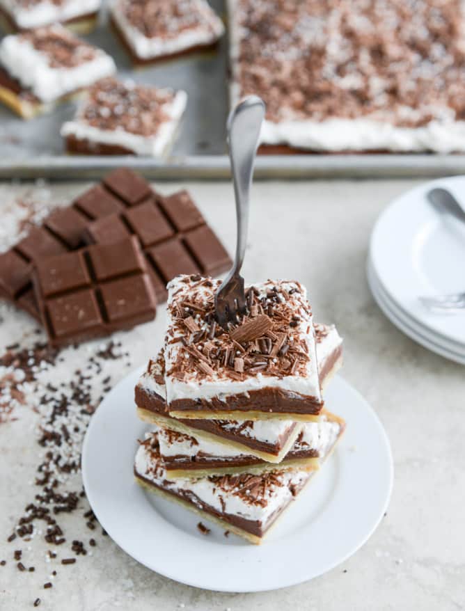 Chocolate Cream Slab Pie I howsweeteats.com Chocolate Cream Slab Pie I howsweeteats.com