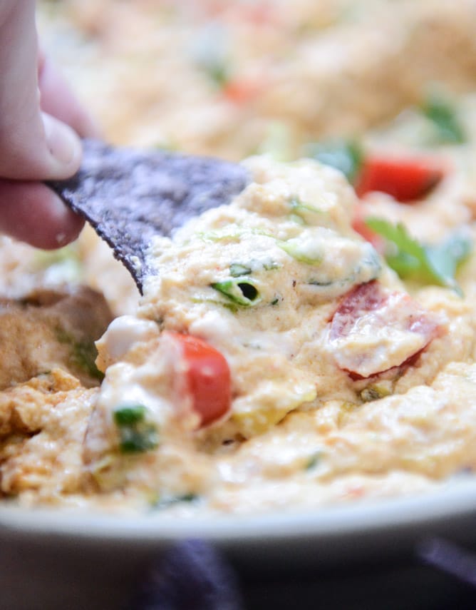 chicken enchilada dip I howsweeteats.com chicken enchilada dip I howsweeteats.com