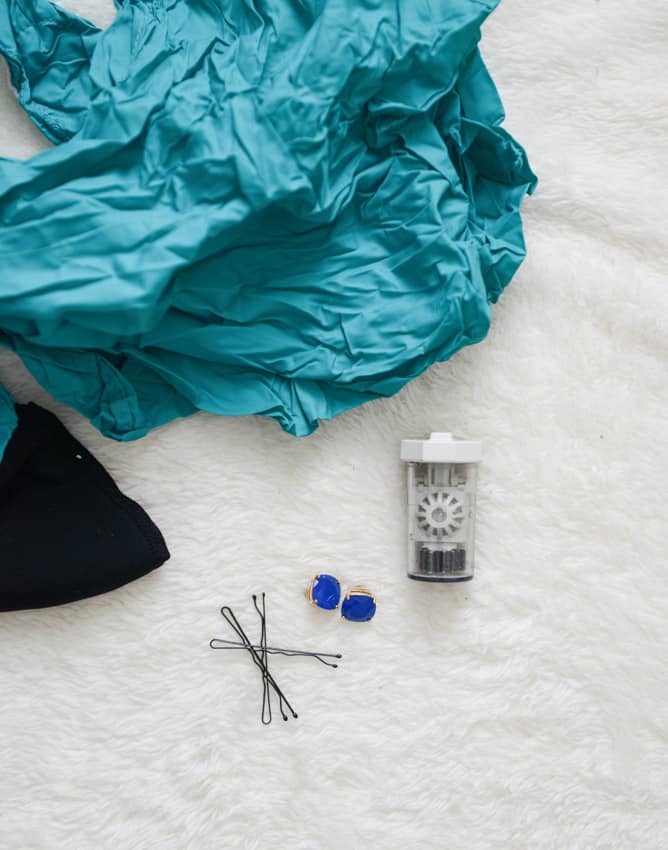 what's in my purse I howsweeteats.com what's in my purse I howsweeteats.com