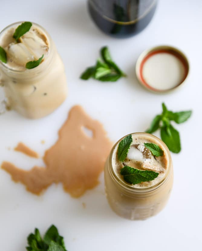 fresh mint iced coffee I howsweeteats.com