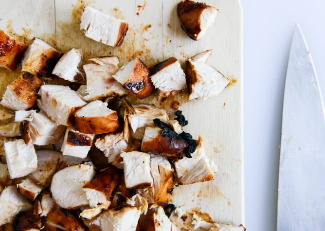 BBQ chicken chopped salad with grilled garlic croutons and honey mustard vinaigrette I howsweeteats.com