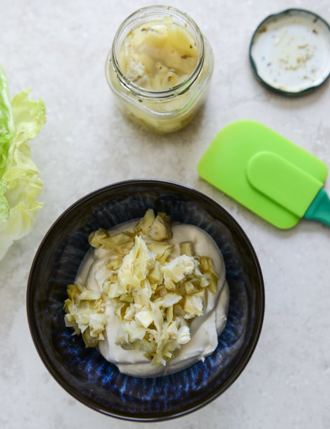 lamb slider lettuce wraps with whipped feta, artichokes and sun dried tomatoes I howsweeteats.com