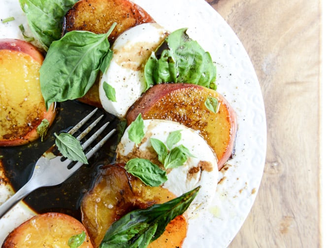 caramelized peach caprese with smoked sea salt I howsweeteats.com