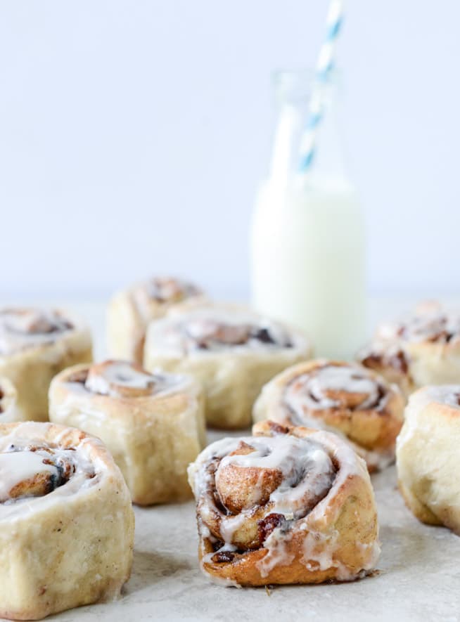bacon cinnamon rolls I howsweeteats.com