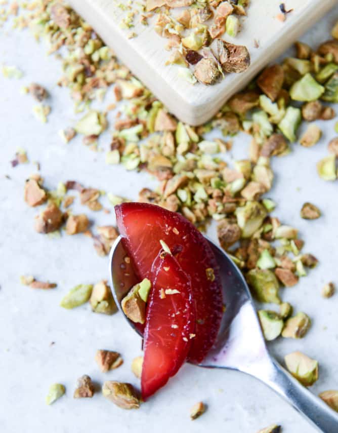 baked breakfast quinoa with plums and pistachios I howsweeteats.com