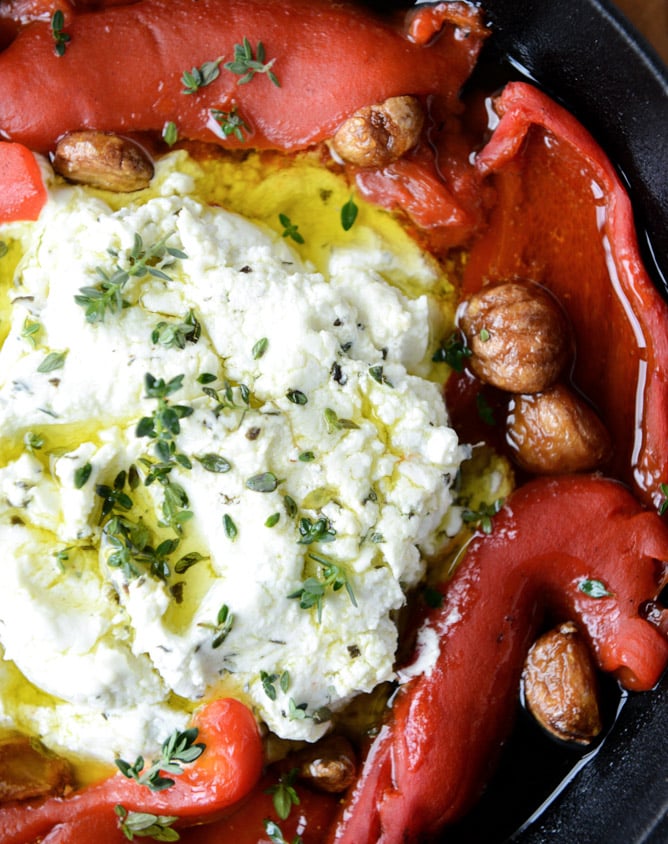 baked goat cheese with roasted garlic and pull-apart baguettes I howsweeteats.com