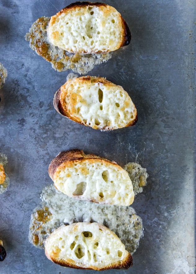 white bean tortellini soup with broiled havarti toasts I howsweeteats.com