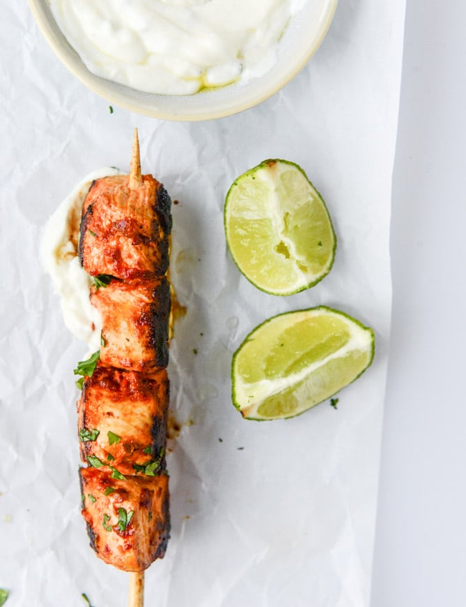chili garlic chicken skewers with yogurt sauce I howsweeteats.com
