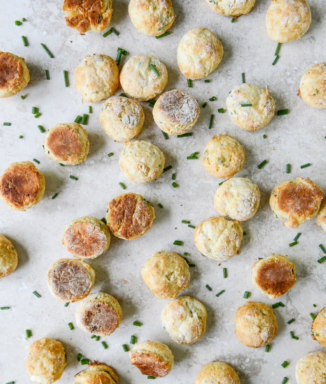 45+ recipes for Thanksgiving, from cocktails to dessert I howsweeteats.com