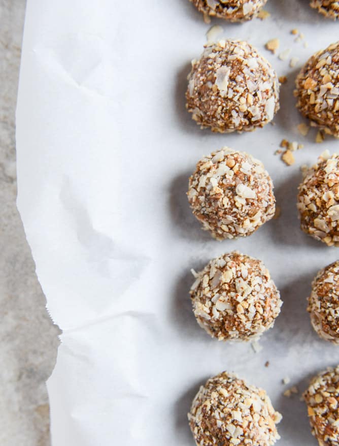 no bake almond joy snack bites I howsweeteats.com