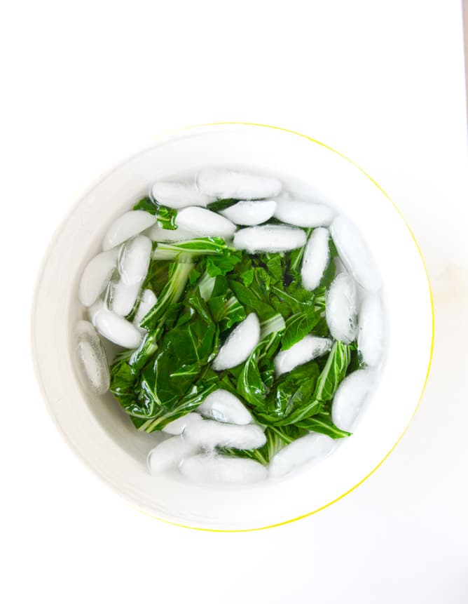 thai chicken street noodles I howsweeteats.com