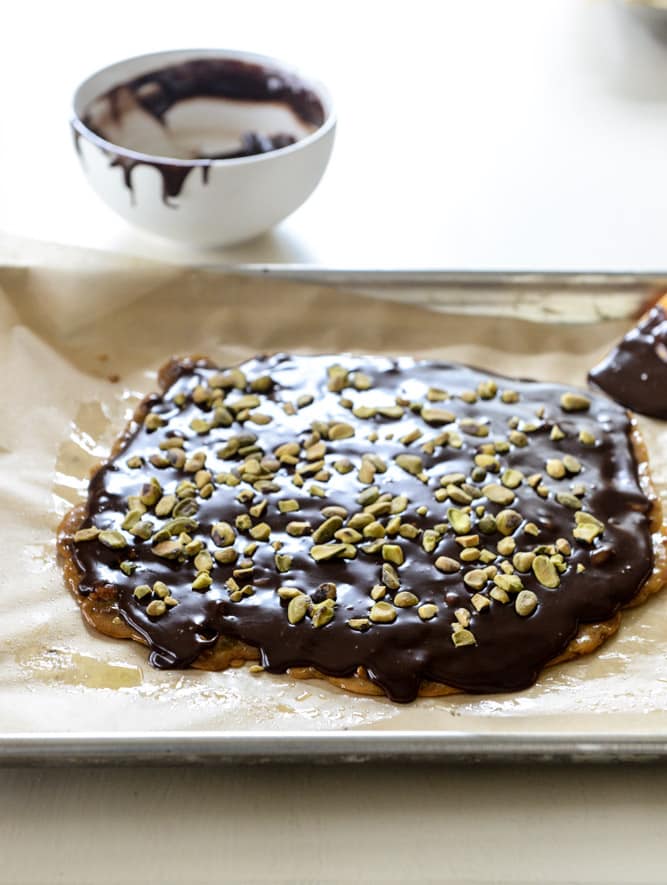 roasted strawberry milkshakes with chocolate pistachio brittle I howsweeteats.com