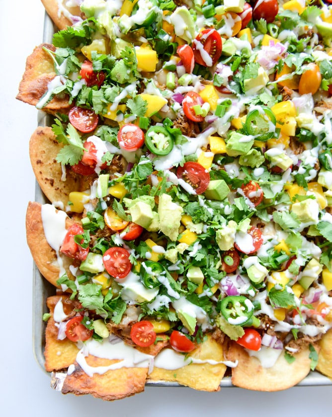 crispy carnitas oven nachos I howsweeteats.com