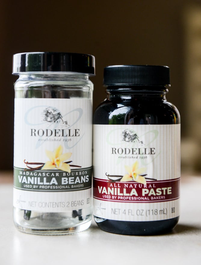 peanut butter chocolate chip cookie dough blizzard with no-churn vanilla bean ice cream I howsweeteats.com