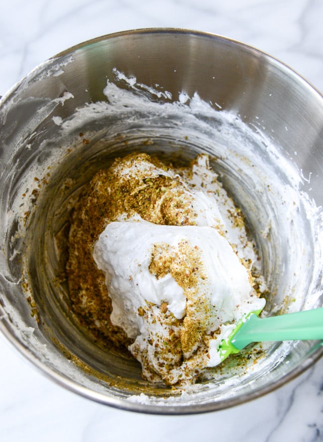 savory s'mores with pistachio marshmallows I howsweeteats.com