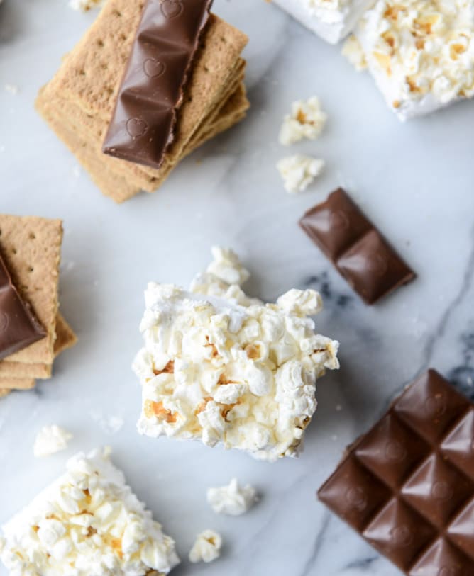buttered popcorn marshmallow s'mores I howsweeteats.com