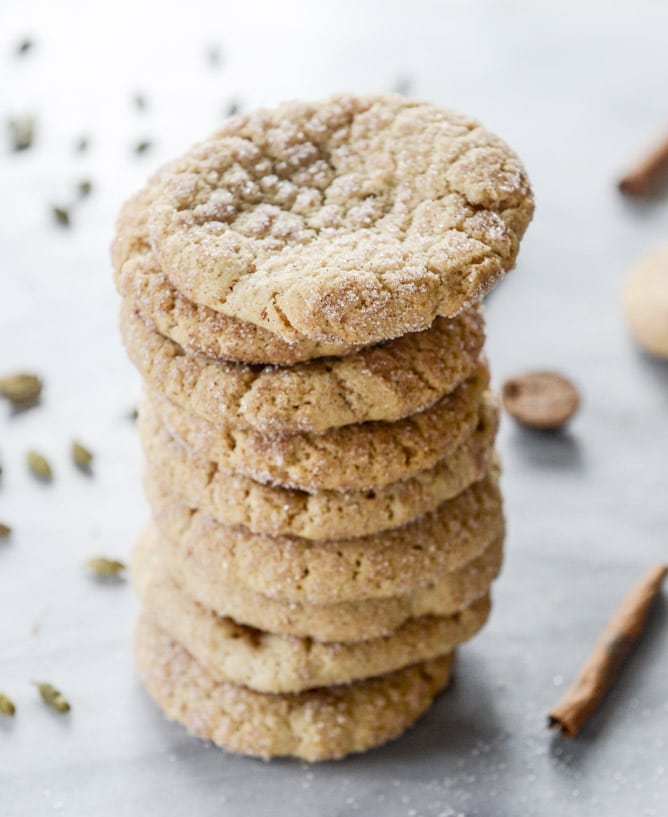 chewy chai snickerdoodles I howsweeteats.com