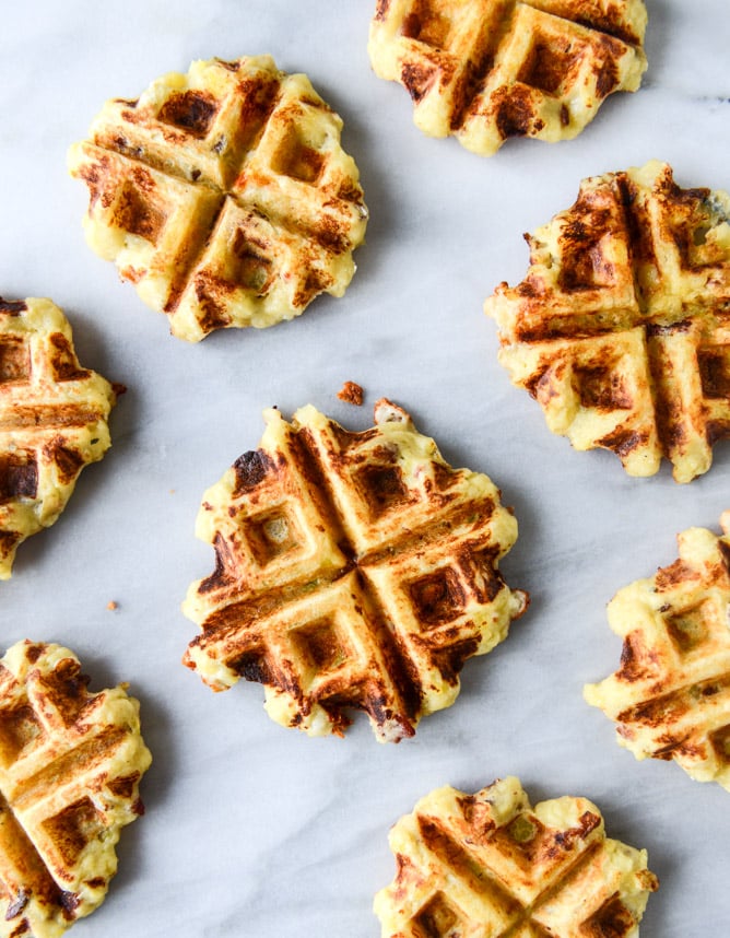 bacon blue cheese mashed potato waffles I howsweeteats.com
