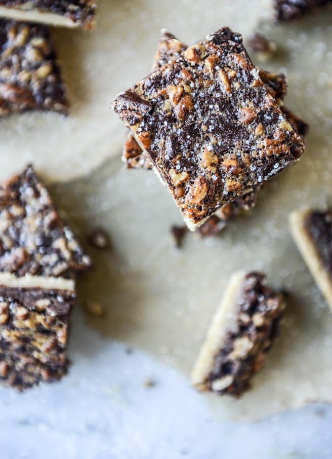 salted chocolate pecan pie bars I howsweeteats.com