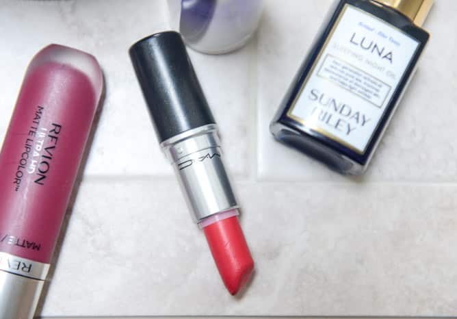 november beauty favorites I howsweeteats.com