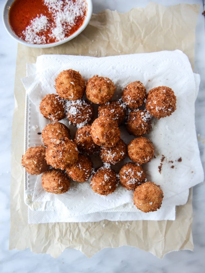 fontina, roasted garlic and goat cheese arancini I howsweeteats.com