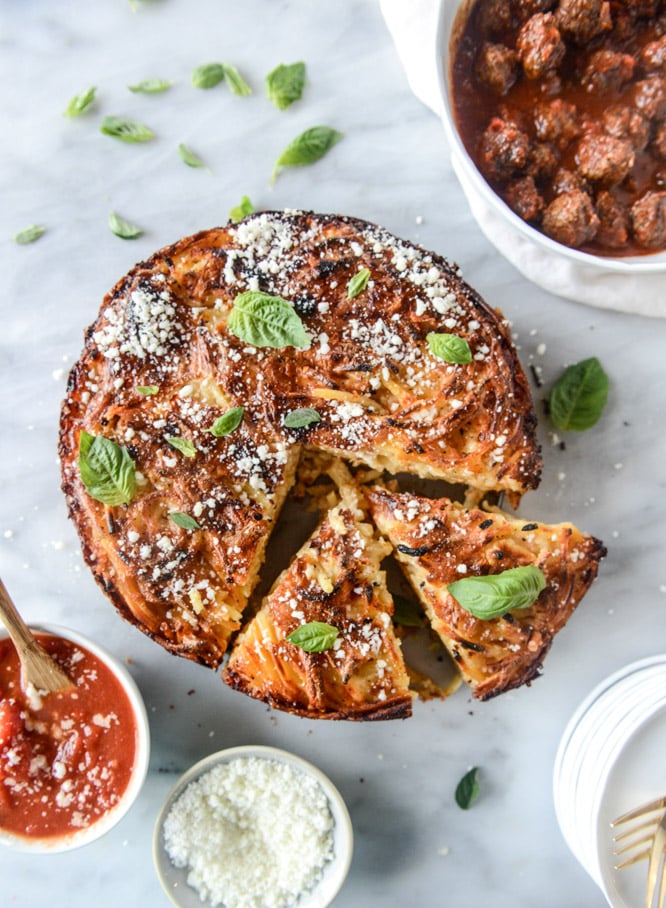 cheesy bucatini pie with mini meatballs I howsweeteats.com