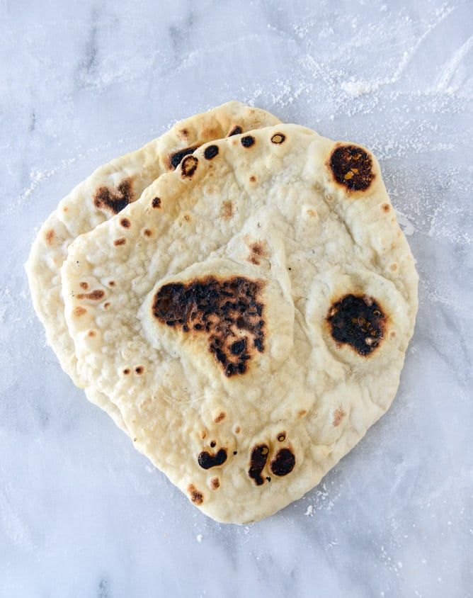 hot bacon cherry pepper hummus with pizza pita chips I howsweeteats.com