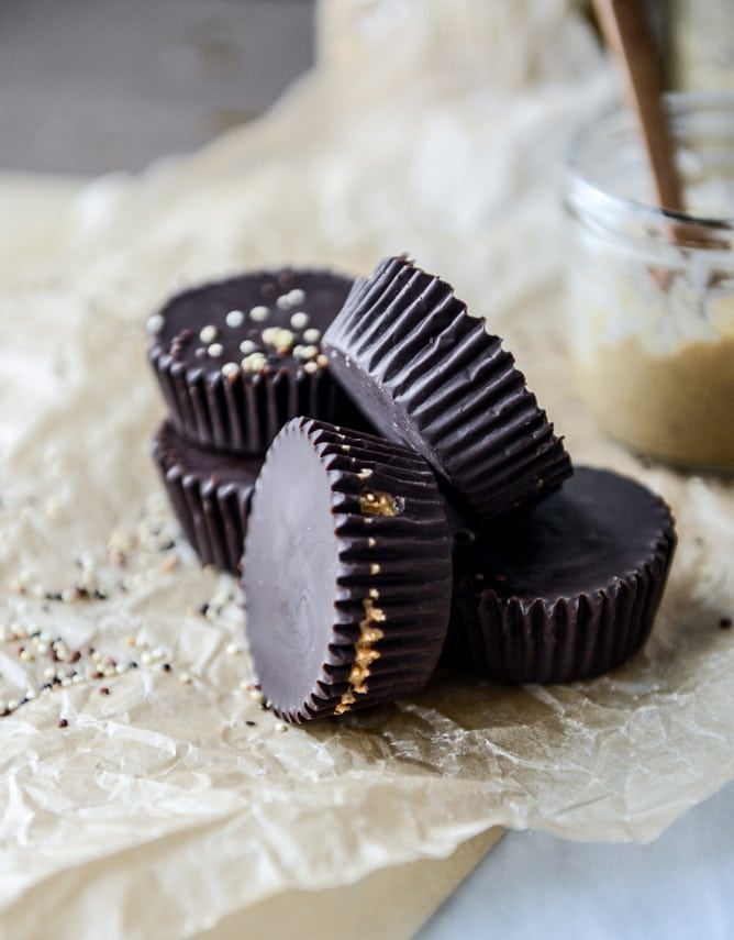 toasted quinoa cashew butter cups I howsweeteats.com