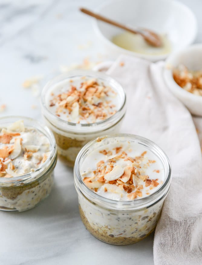 toasted coconut overnight oats I howsweeteats.com