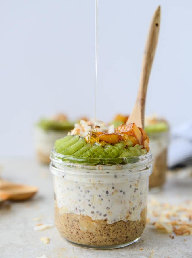 toasted coconut overnight oats I howsweeteats.com