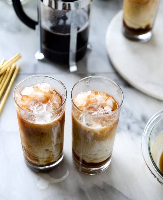 iced whiskey coffees with whiskey syrup I howsweeteats.com