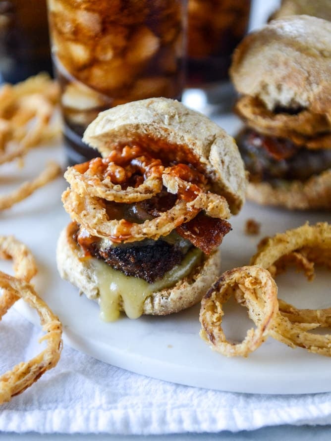 meatloaf sliders I howsweeteats.com