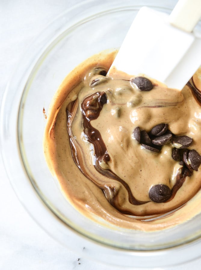 chocolate stuffed oatmeal bars from the cookies and cups cookbook I howsweeteats.com