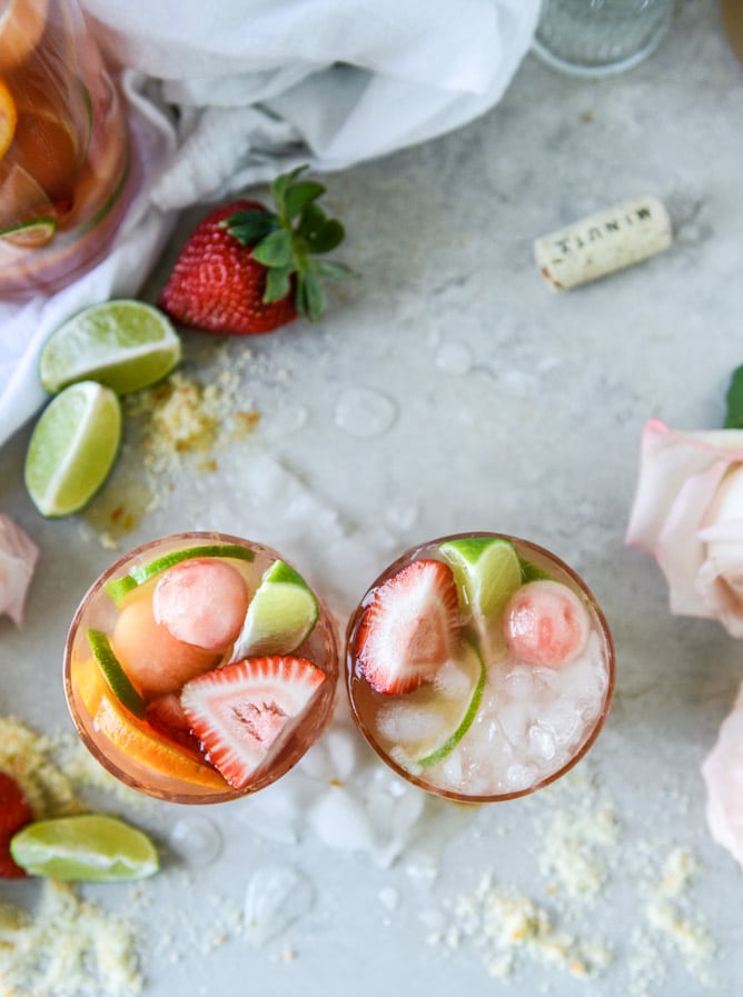 rosé sangria I howsweeteats.com