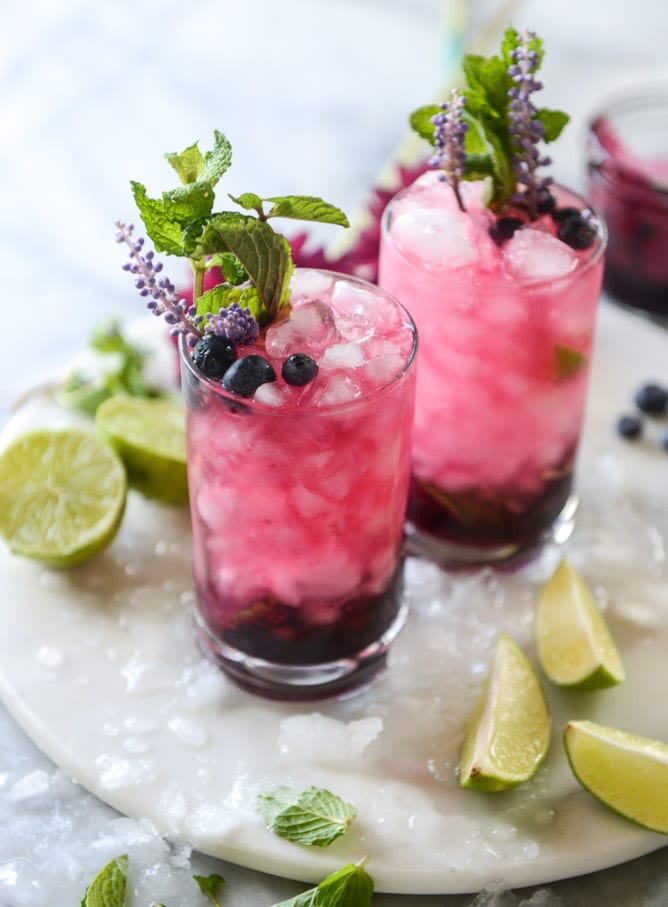 blueberry mojitos with lavender syrup I howsweeteats.com