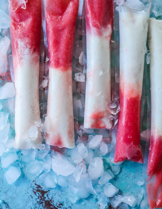 lava flow cocktail pops by @howsweeteats I howsweeteats.com