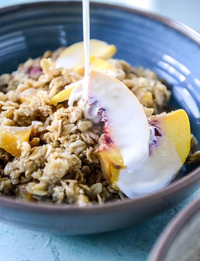 baked peaches and cream oatmeal I howsweeteats.com